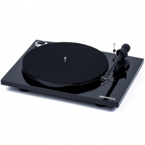 Pro-Ject Essential III Recordmaster OM10 Piano Vinyl Player